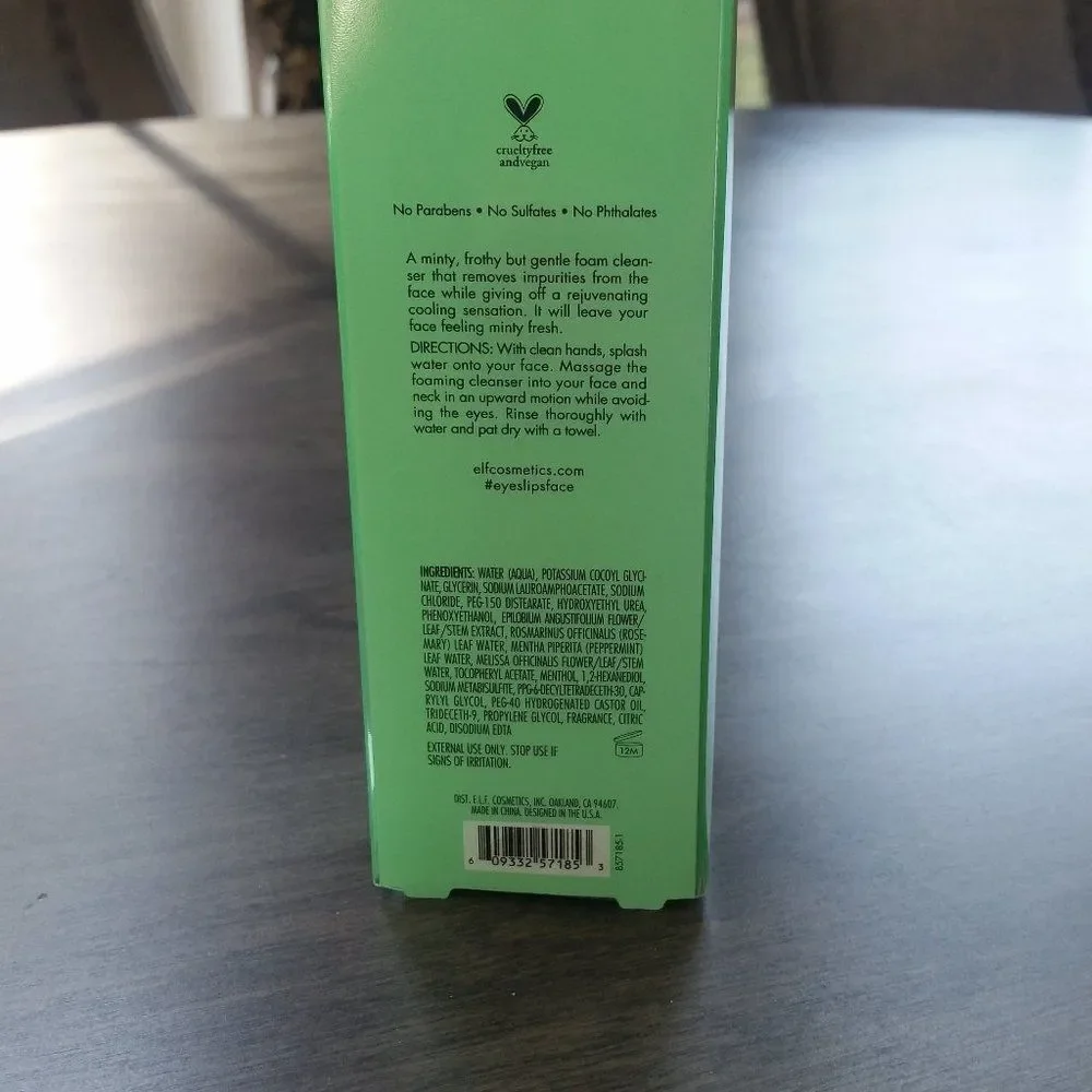 NWT elf cooling cleanser